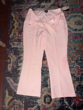Women's Ankle-Length Cropped Dress Pants - Light Pink